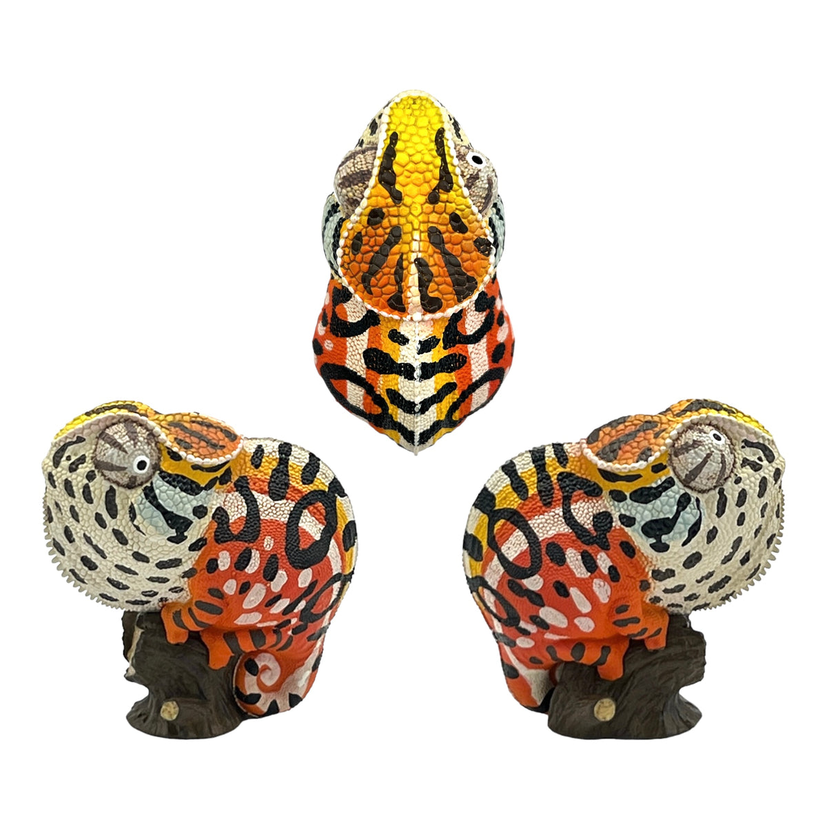 Chameleon Statue (Series 15)