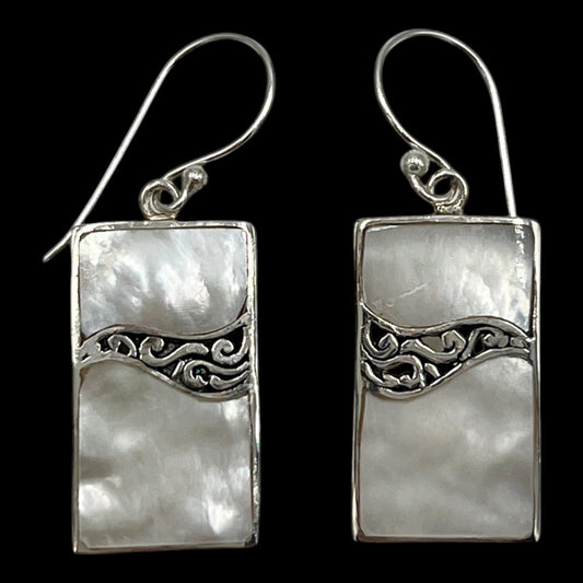 Mother of Pearl Rectangle Earrings (White)