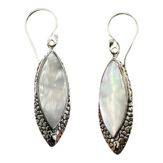 Mother of Pearl Pointed Oval Earrings (White)