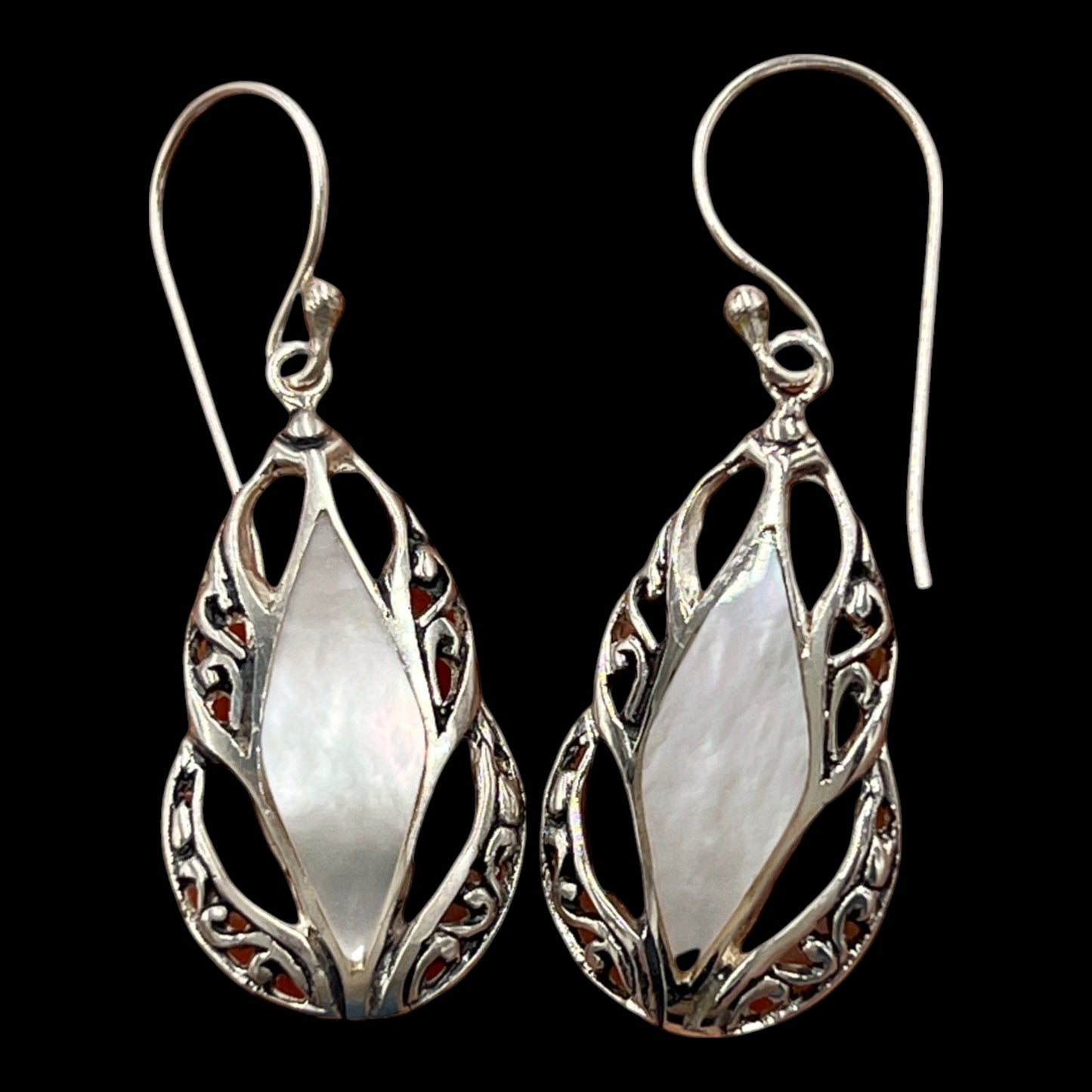 Mother of Pearl Diamond Shape Teardrop Earrings (White)