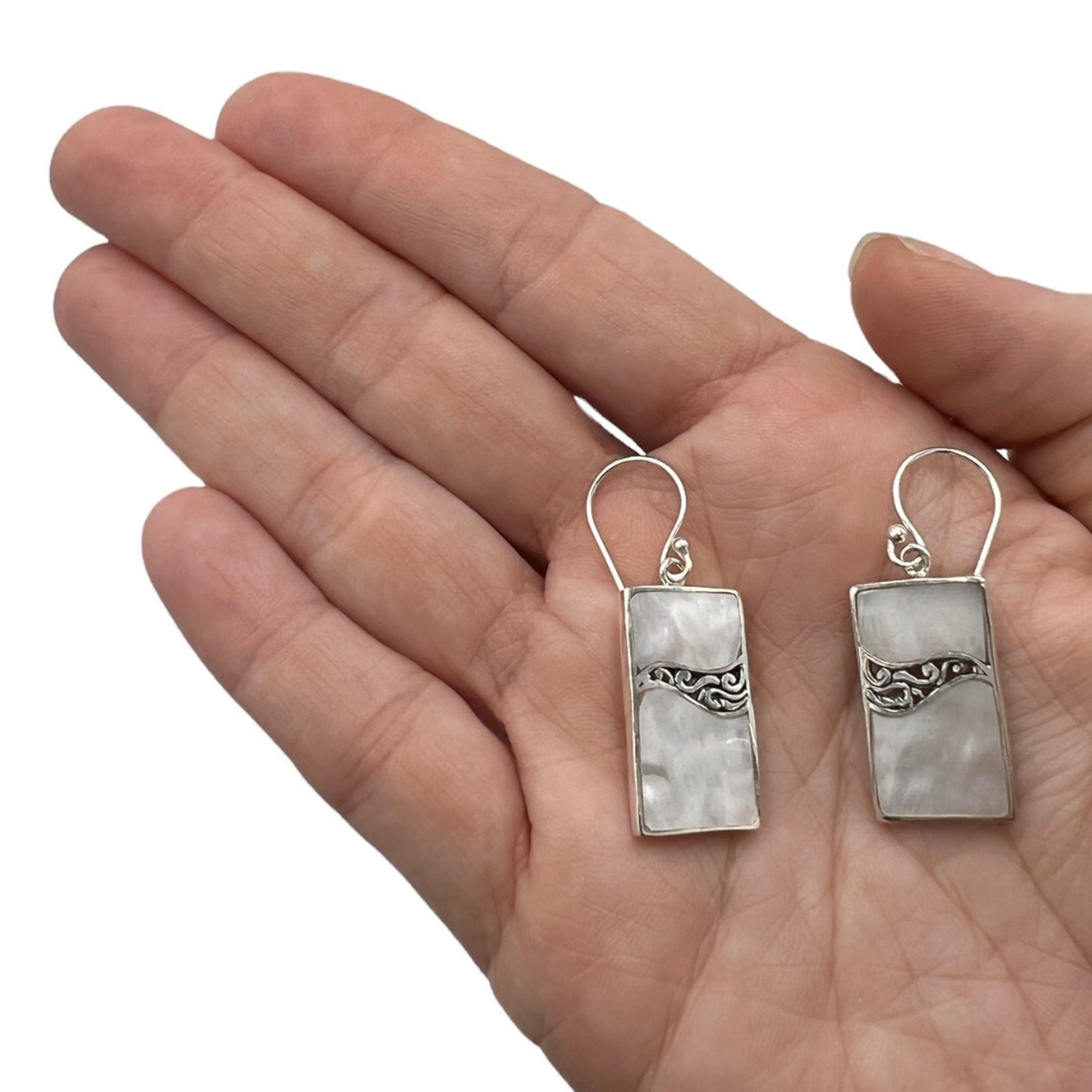 Mother of Pearl Rectangle Earrings (White)