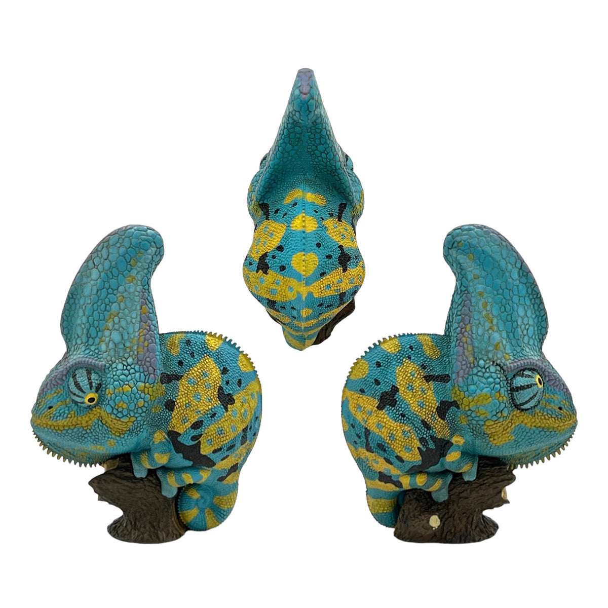 Chameleon Statue (Series 15)